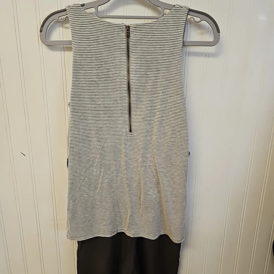 Mono Elevenses para mujer talla XS verde a rayas croppe sin mangas bolsillo elástico Foto 4 de 4