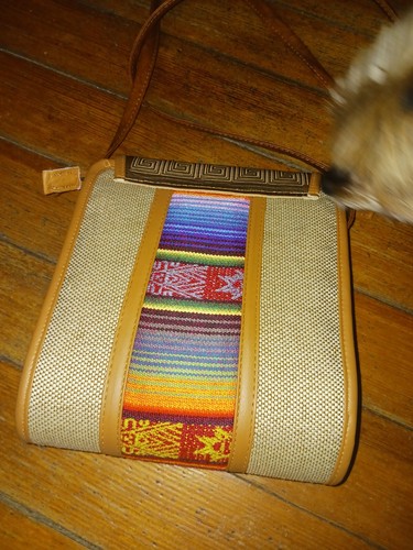 Hermoso bolso bandolera de cuero de colección Guatapé Columbia usado en excelente estado - Imagen 6 de 9