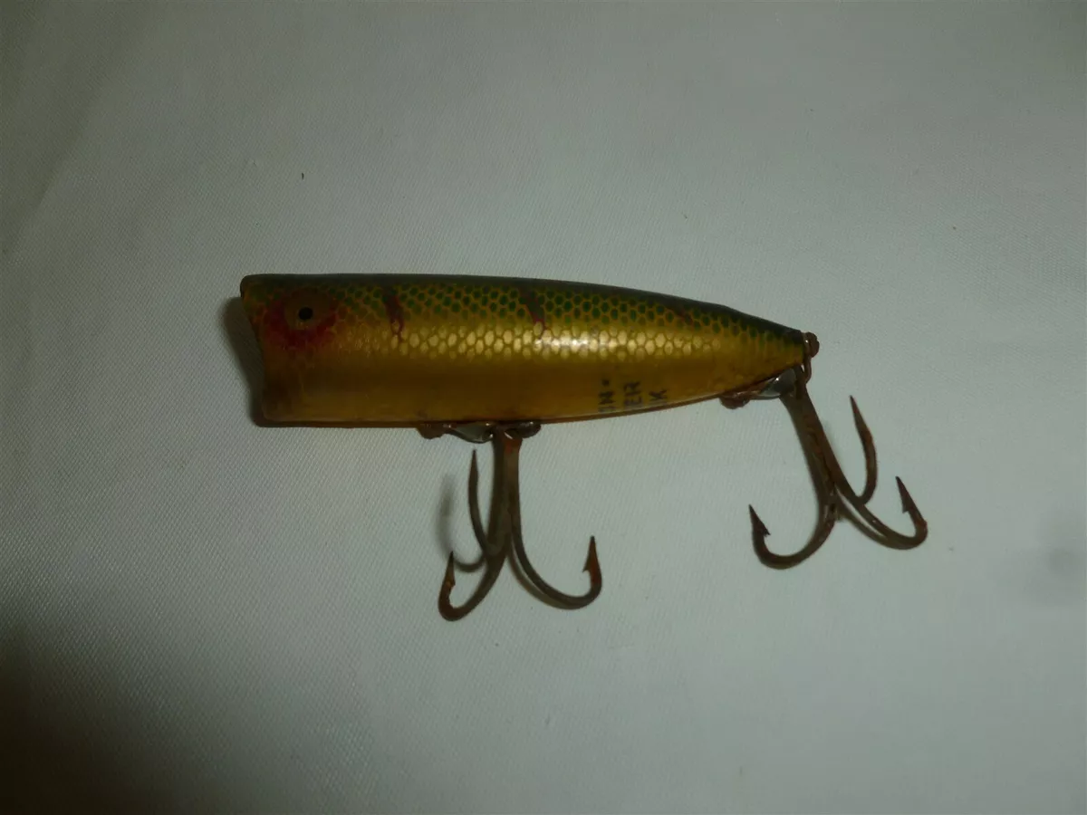 At Auction: Vintage Fishing Lures (8)