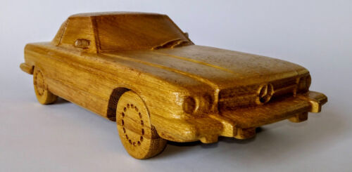 Mercedes-Benz SL Class R107 - 1:15 Wood Car Scale Model Oldtimer Replica Edition - Picture 1 of 9