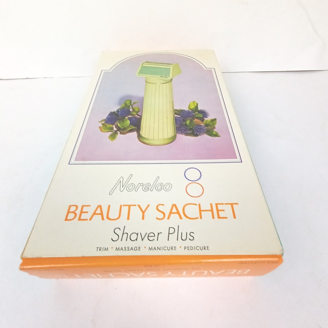 NORELCO BEAUTY SACHET SHAVER PLUS VINTAGE TRIM MASSAGE MANICURE PEDICURE NIB