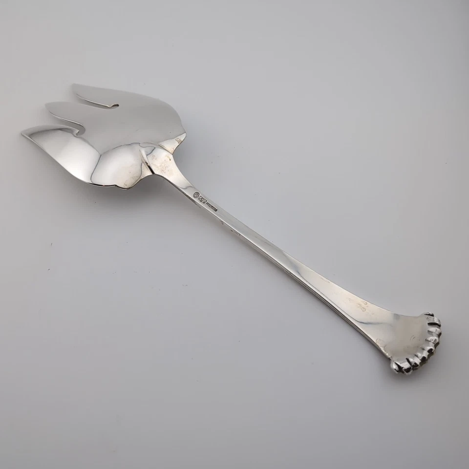 Tenedor para servir carne fría Tuttle Onslow de plata esterlina - 8 5/8" - sin monogramas Foto 2 de 3