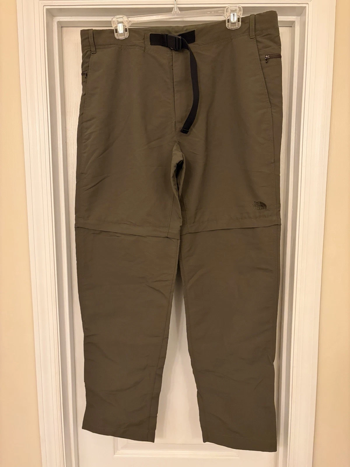 The North Face Trail Convertible Hiking Pants Size 36x32 Green Ankle Zipper