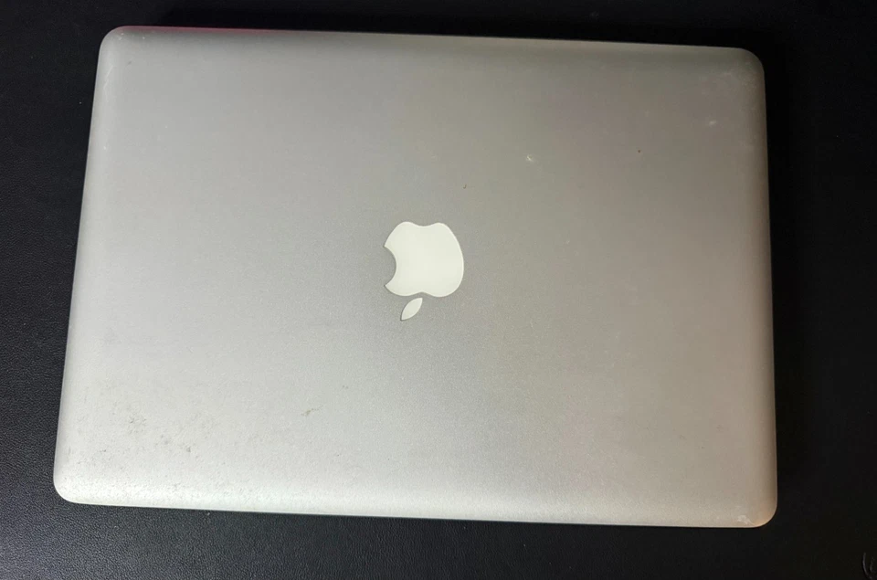 2-2010 MacBook Pro 13" 2010 Core 2 Duo@2.4GHz, 4GB RAM, 250GB HDD PARA REPUESTOS Foto 4 de 4