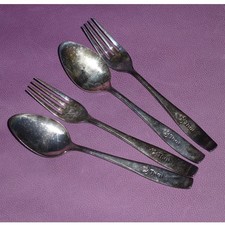 Thai Airlines Bordbesteck Gabel Löffel 4-teilig Sammler -? Bangkog Arts Craft 94