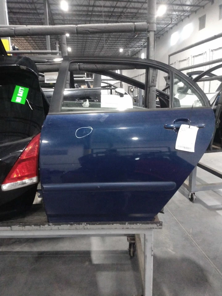 2005 Toyota Corolla Left Rear Door Blue Good Condition 4DR Sedan 273247 - Изображение 3 из 4