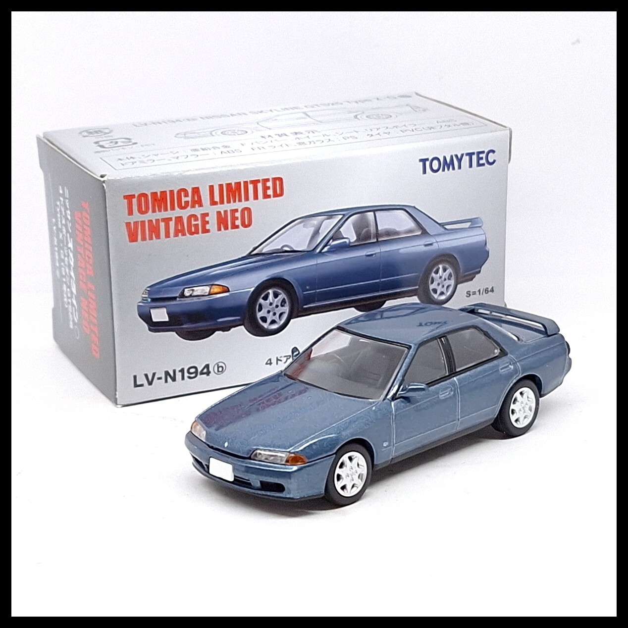 Tomica Limited Vintage NEO LV-N194b NISSAN SKYLINE GTS25 Type X.G 1/64 TOMYTEC A
