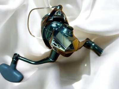 Near Mint] Shimano 22 Stella 4000MHG Spinning Reel w/Box
