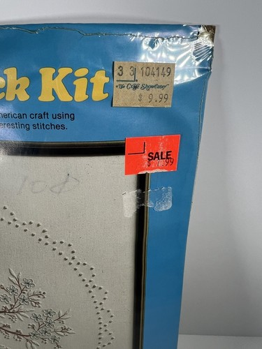 Vintage Creative Moments Peacock Candlewick Kit - 16x20 #8310 Knots Sewing 1983 - Picture 7 of 13
