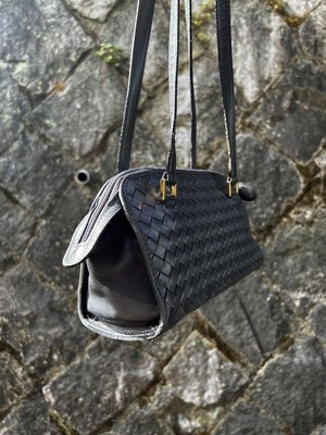 バッグ 00s archive BOTTEGA VENETA leather bag Bottega Veneta Leather Handbag Archive Style with Dust Bag