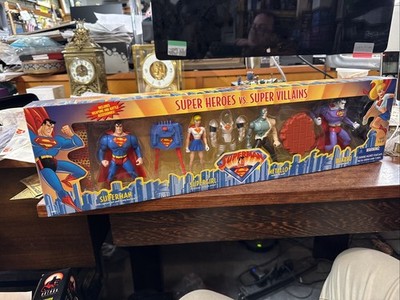 Super heroes vs Super Villains 4 Figure Pack Superman Supergirl Metallo Bizarro 