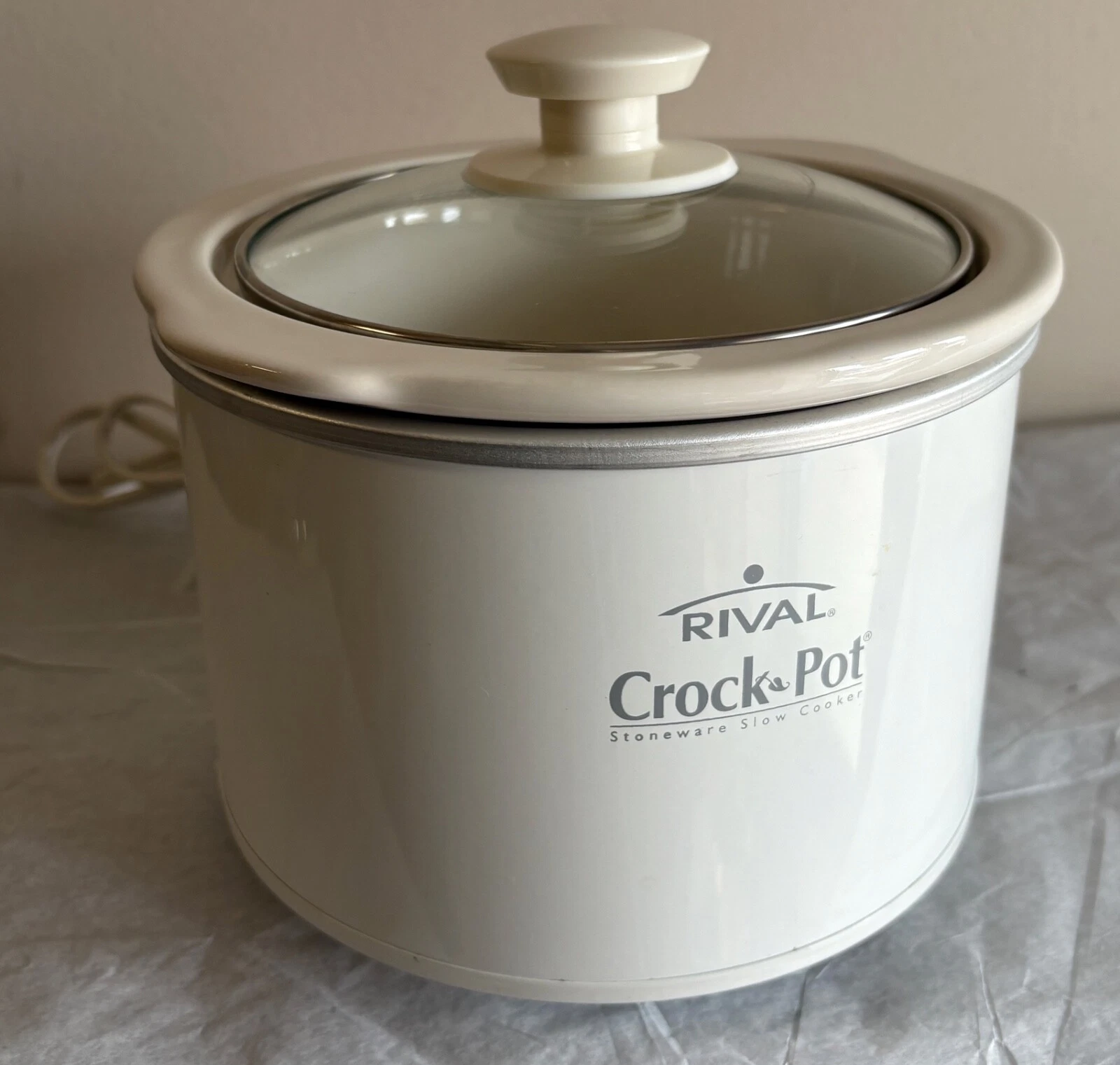 Rival Crock Pot 1.5 Quart White Stoneware #3215 (2001) Slow Cooker Glass Lid