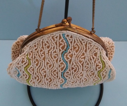 Vintage AB (Japan) Beaded Handbag White Turquoise Green w/Gold Tone Hardware - Picture 8 of 9