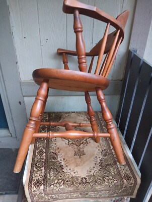 CAPTAINS CHAIR 32