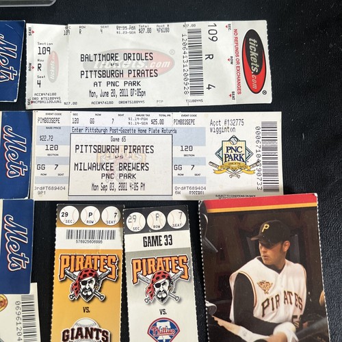 Assorted Vintage And Non Baseball Tickets &Memorabilia 27 Total - Picture 10 of 17