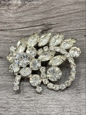 Vintage Weiss Silver Tone White Clear Rhinestone Leaf Spray Pin Brooch 2.5