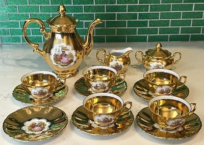 Vtg Bavaria Germany Demitasse Coffee Tea 16 pc Set Gold Overlay Romantic Scenes