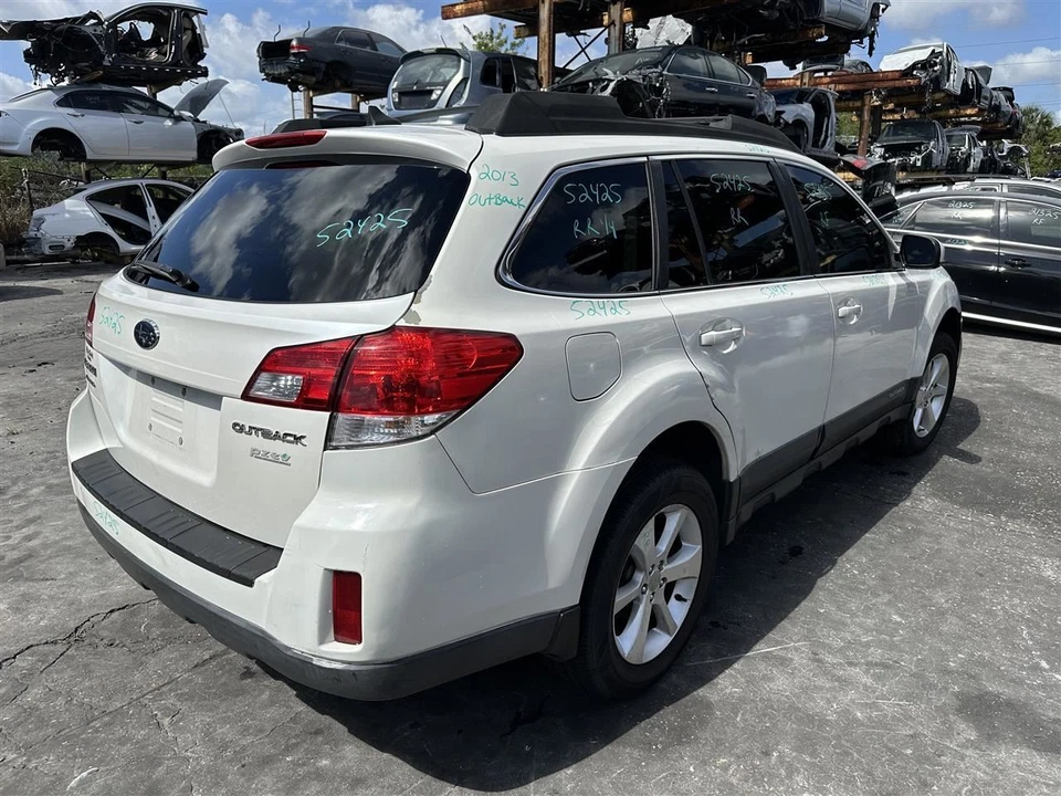 Bote de carbón de vapor de combustible 2010 2011 2012 2013 2014 Subaru Outback 2,5 L Foto 3 de 4