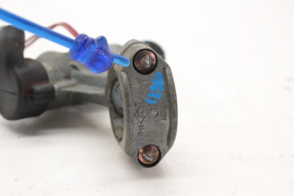 84-86 Nissan 300ZX Z31 Ignition Switch with Key and Lock Cylinders Foto 2 de 4