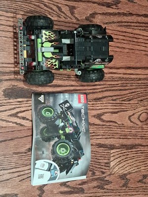LEGO TECHNIC: Monster Jam Grave Digger (42118)
