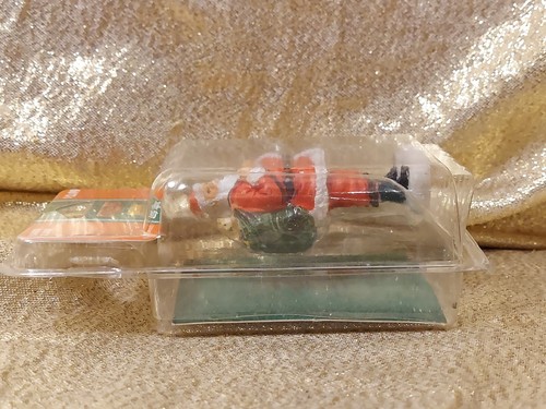 Lemax Coventry Cove Christmas Village Accessory Santa Claus Figure Holiday 2012 - Picture 4 of 6