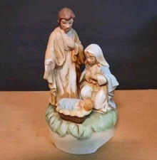Vintage Holy Family Nativity Christmas Music Box Figurine Silent Night Porcelain