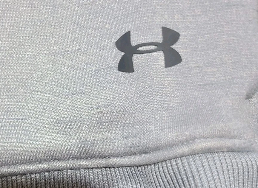 Top Under Armour para mujer polar cremallera completa medio acero gris manga larga Foto 4 de 4