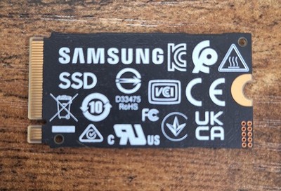 Samsung PM9C1a 256GB 2242 M.2 PCIe Gen4x4 NVMe SSD MZAL8256HDJD