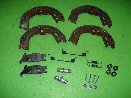 2013 Hyundai Genesis Coupe 2.0T Turbo Rear PARKING BRAKE HARDWARE Parts Assembly