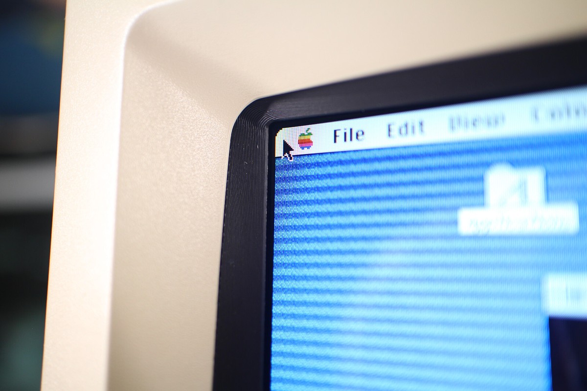 Macintosh SE/30 Color LCD Retrofit kit with 16-bit 30Video PDS