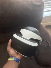 PS4 VR Headset Complete and Functional Comes With Wires, Connection Box, Camera