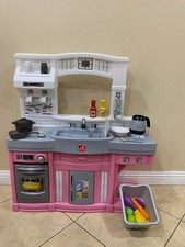 Pink and White- Step2 Best Chef's Plastic Toddler Toy Kitchen Playset