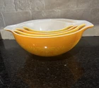 Vintage Pyrex Sunflower Daisy Yellow Orange Cinderella Nesting Bowl Set Of 4