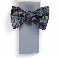 Bar III Men’s Quimby Navy Floral Pre-Tied Bow Tie & Blue Pocket Square Set