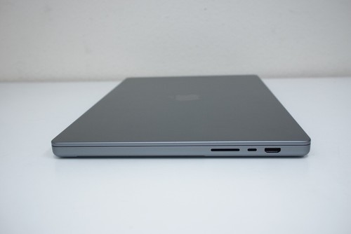 Apple MacBook Pro 2023 16 Inch 3.68 GHz M2 Max 512GB 64GB RAM 30C GPU A2780 - Picture 7 of 12