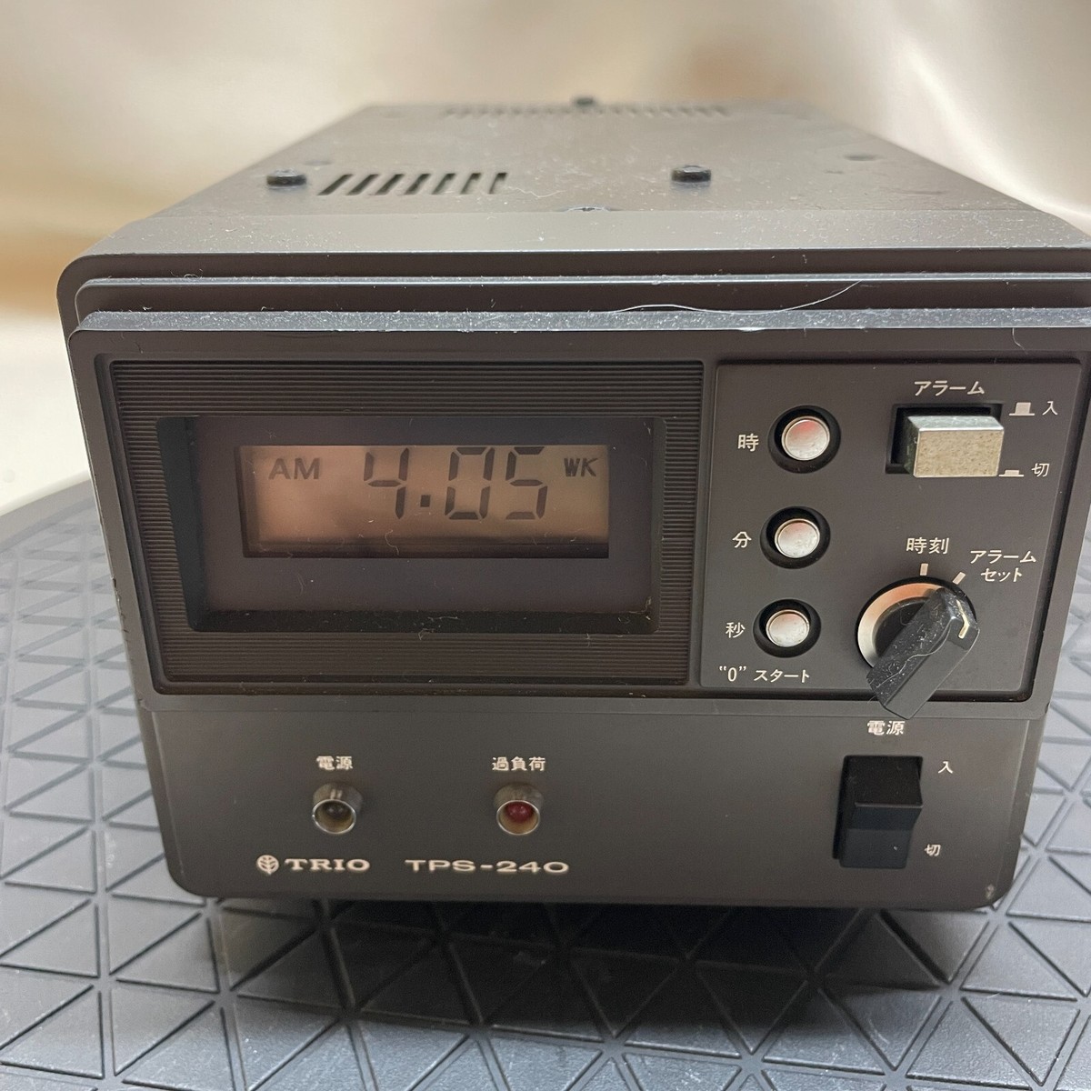 TRIO Kenwood TPS-240 13.8V 4A 10W DC Power Supply Amateur Ham