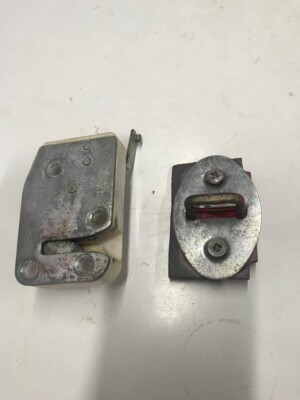 Classic Mini n/s door catch and striker plate