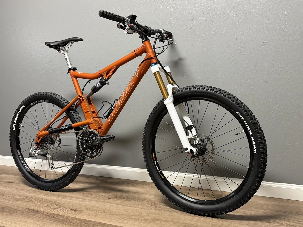 【新品アウトレット、送料込みに変更可】SANTACRUZ 5.8 Batmo Preços baixos em 26 em Alumínio Santa Cruz Bikes | eBay
