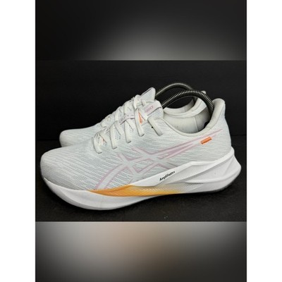 Asics Versablast 4 Women's size 9 Running Shoes White/Light Ube 1012B775-100