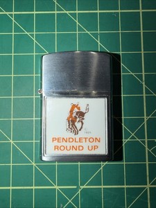 Vintage Barlow B54 PENDLETON ROUND UP rodeo Advertising Lighter