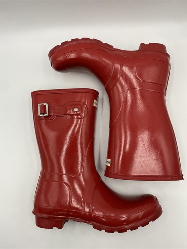 Short Gloss Rain Boots Size 
