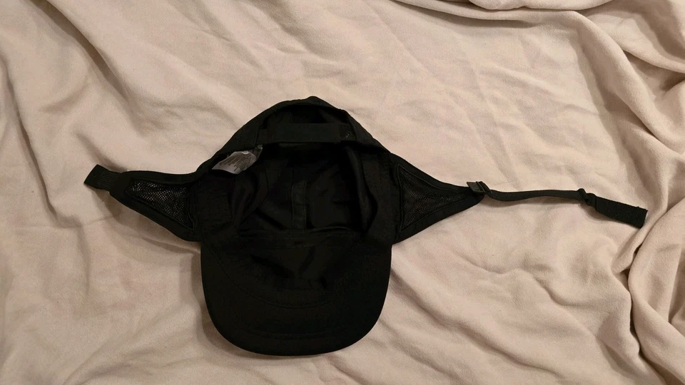 DAKINE Waterman 冲浪和太阳帽带下巴带风筝滑水 - 黑色 — 第 2/3 张图片