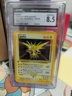 1999 Pokemon SPANISH 1st Edition Base Set Zapdos Holo 16/102 CGC 8.5