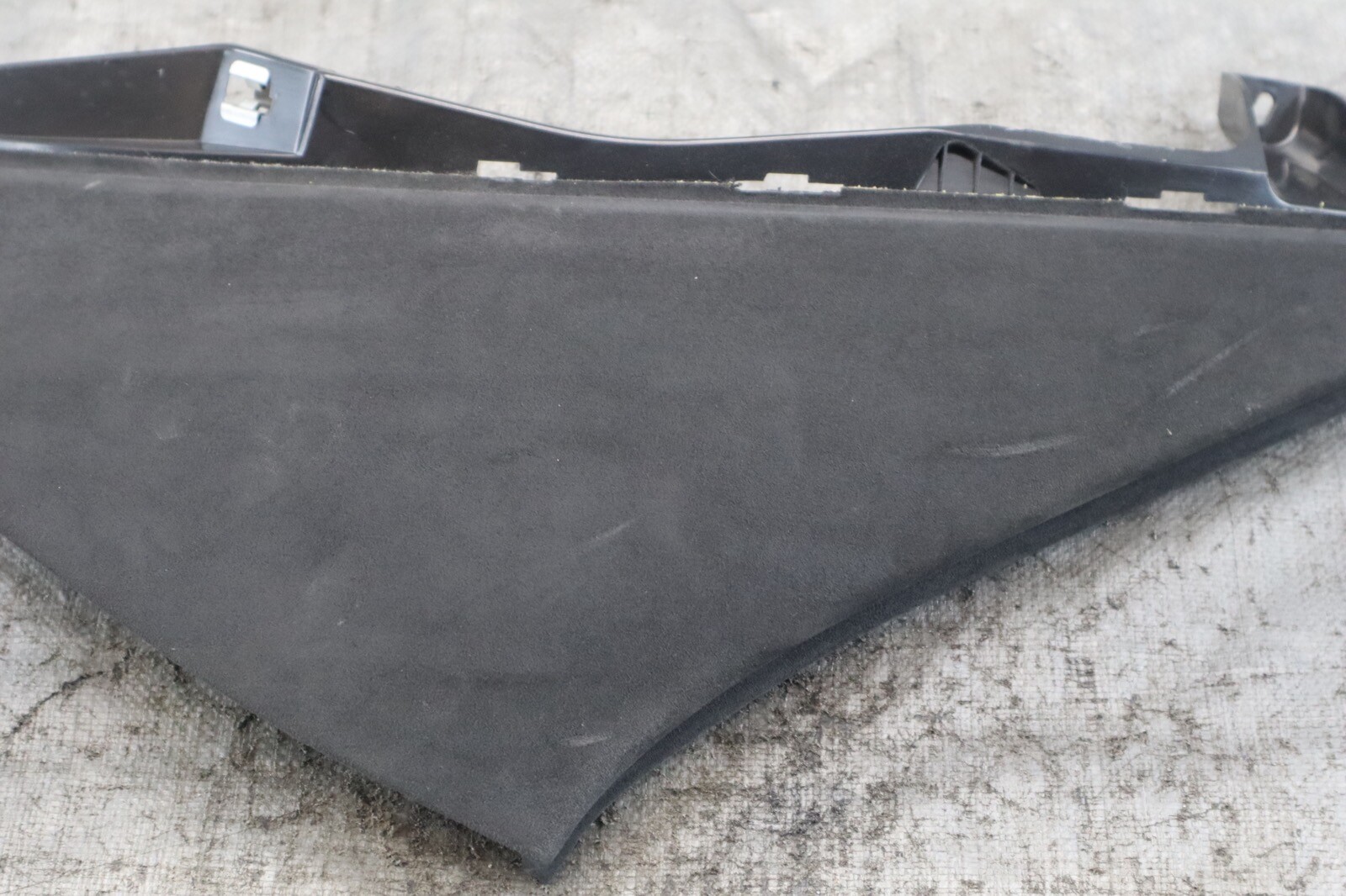 2019 LAMBORGHINI URUS OEM LH SIDE CONSOLE D-PILLAR TRIM ALCANTARA 4ML867245