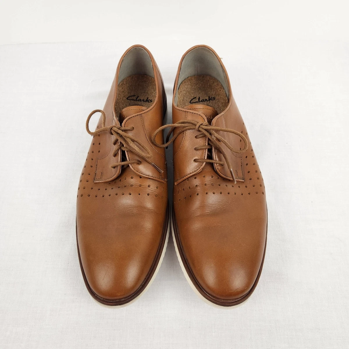 Clarks Oxford Men s US 9.5 M Brown Tan Lace Up Leather Casual Dress Shoes 21952
