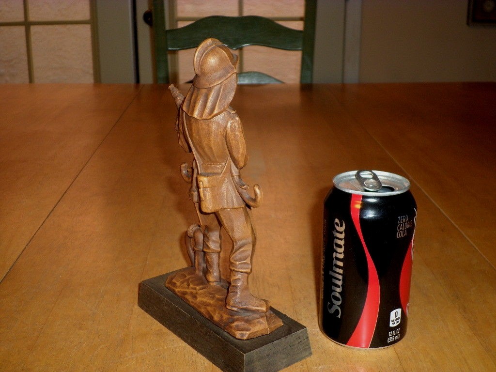 Picture 4 of 12