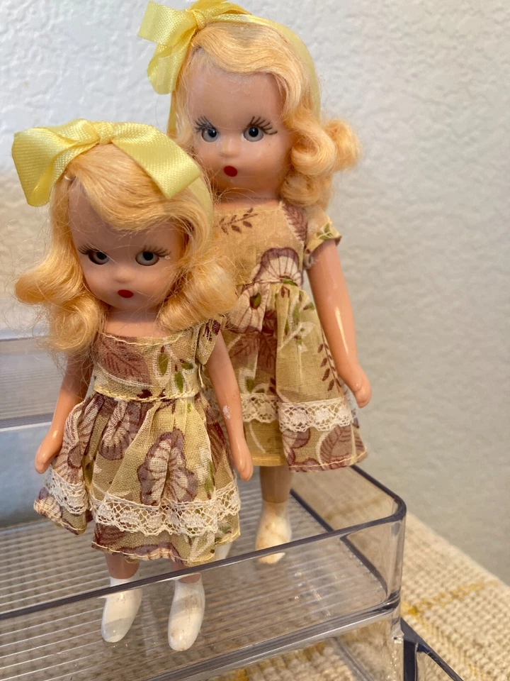 Muñecas Nancy Ann Storybook ~ #64/54 Big and Little Sisters Go to Sunday School Foto 3 de 4