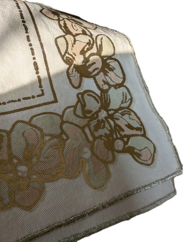 ANTHROPOLOGIE X The Met Cotton Dinner Napkin Orchids Metallic Gold 18" x 18" NEW - Picture 5 of 7