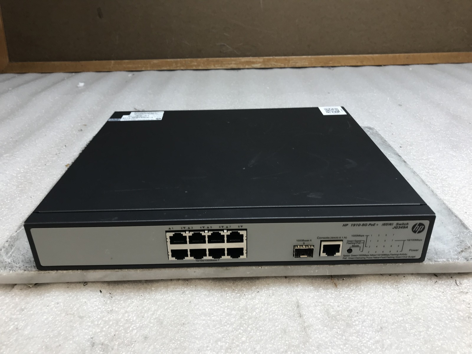 HP 1910-8G-PoE+ 65W Ethernet Switch With Power Cables NO RACK EARS