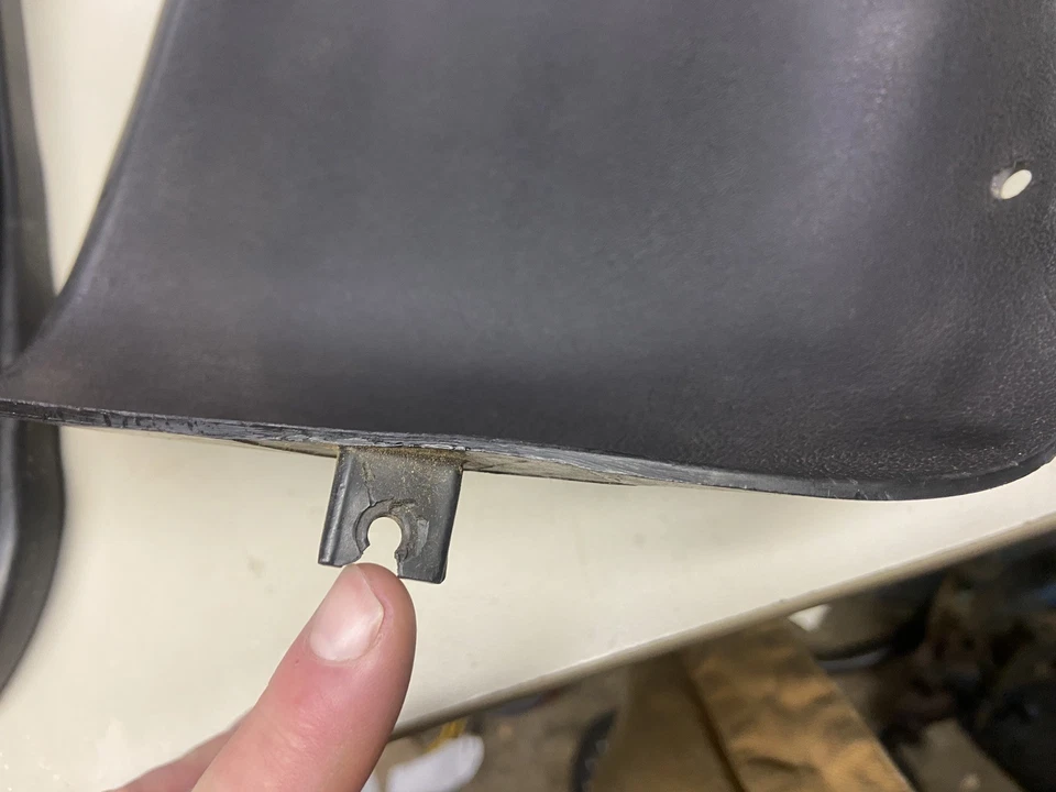 1969 1970 FORD C9ZB-6504338-B MUSTANG ПРИБОРНОЙ ПАНЕЛИ ОТДЕЛКИ ВСТАВКИ. Со стороны пассажира - Изображение 4 из 4